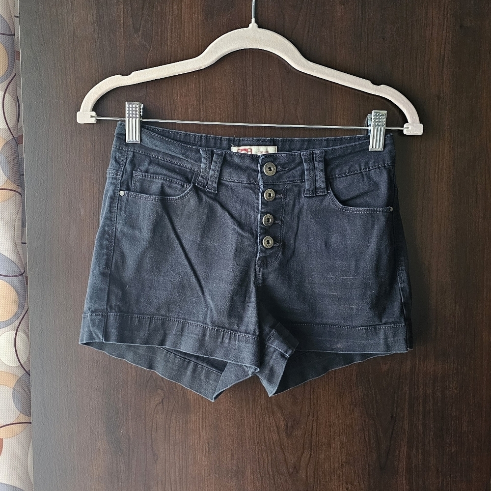 LEI Women's Black Button-Up Shorts